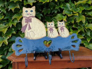 Porte-manteau chats en tôle émaillée