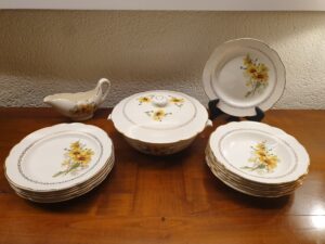 Service Gien aux marguerites 22p