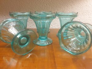 Coupes Tulipe à glace bleues