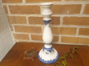 Grand bougeoir en porcelaine