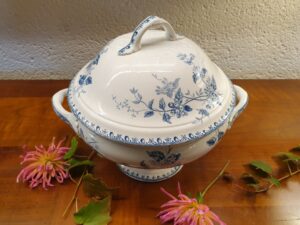 Soupière Saint Amand et Hamage