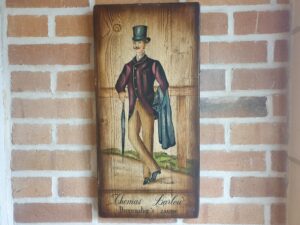 Peinture sur bois dressmaker London