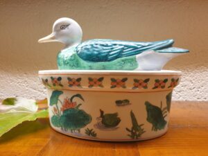 Terrine art asiatique en barbotine